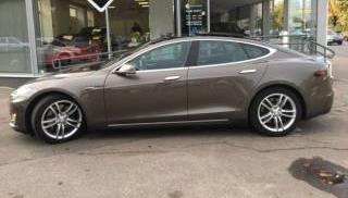 Tesla Model S 70D 2015