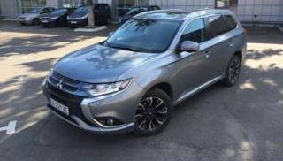 Mitsubishi Outlander PHEV 2.0L 2016