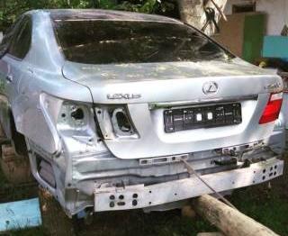 Голый кузов короткая база с документами Lexus LS 460