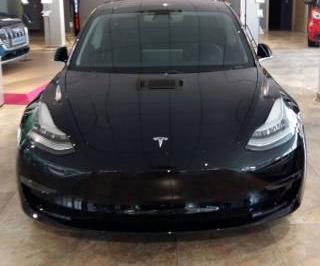 Продаётся ! Tesla Model 3 Mid Range