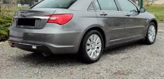 Chrysler 200