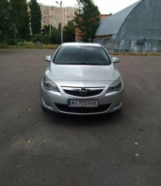 Продам Opel astra j