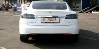 Tesla Model S 2013 85 кВт