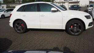 Audi Q5 2010 года