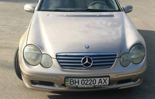Mercedes-benz C200 2003г. 1.8 бензин - 5000 грн. в месяц в кредит. Авт
