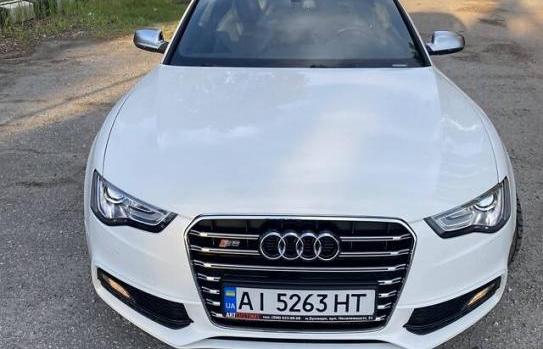 Audi S5 2012г. 3 бензин - 13600 грн. в месяц в кредит. Авто в рассрочк