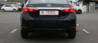 Toyota Corolla 2014 1.3 бензин МКПП
