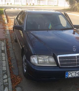 Авто мёрс поля́к W202