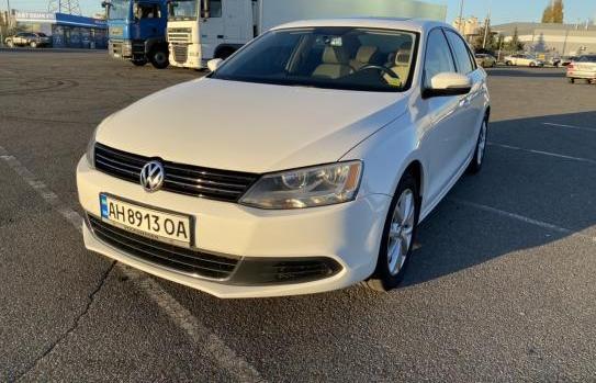 Volkswagen Jetta 2013г. 2.5 бензин - 8500 грн. в месяц в кредит. Авто