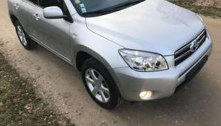 Toyota RAV4
2.2