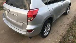 Toyota RAV4
2.2