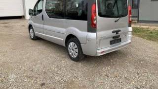 Opel Vivaro
2.0