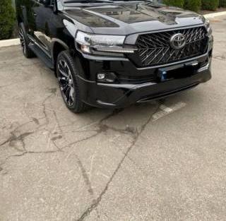 Продам Toyota Land Cruiser 200