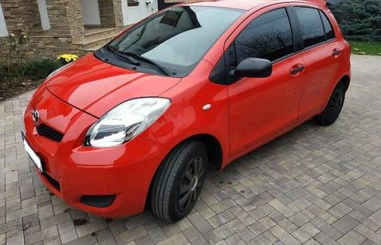 Toyota Yaris 2010г. бензин - 5000 грн. в месяц в кредит