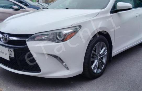 Toyota Camry 2015г. 2.5 бензин - 11600 грн. в месяц в кредит