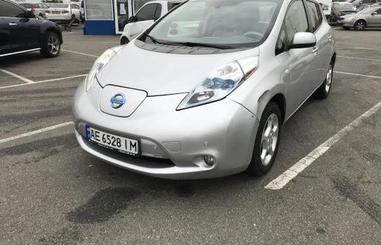 Nissan Leaf 2011г. 24 квт электро - 6400 грн. в месяц в кредит