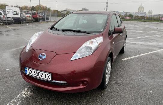 Nissan Leaf 2017г. 22 квт электро - 12800 грн. в месяц в кредит