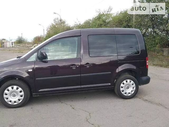Volkswagen Caddy пасс., 2011 г.в.