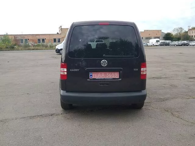 Volkswagen Caddy пасс., 2011 г.в.