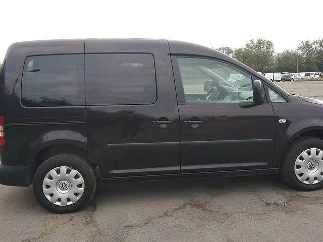 Volkswagen Caddy пасс., 2011 г.в.