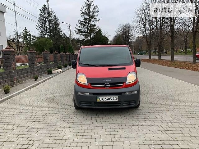 Opel Vivaro пасс., 2003 г.в.