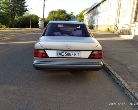 Mercedes-Benz 220, 1993 г.в.
