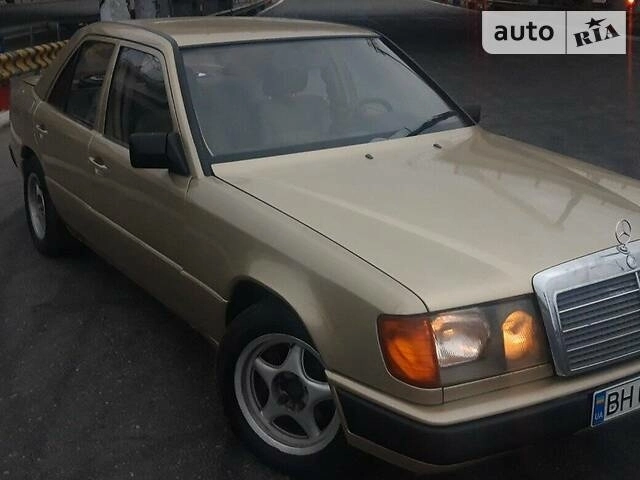 Mercedes-Benz E 300, 1987 г.в.