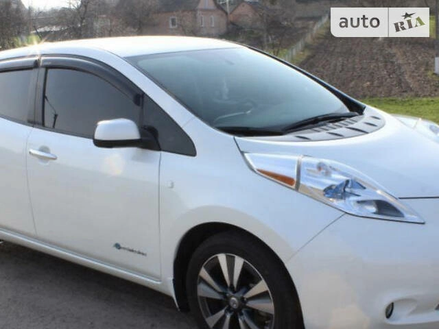 Nissan Leaf, 2015 г.в.