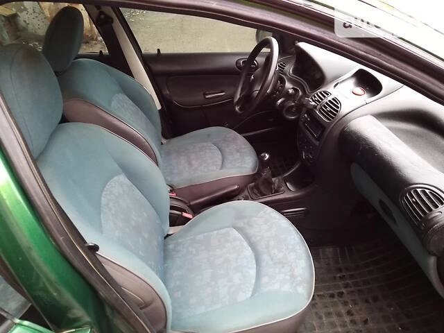 Peugeot 206, 2003 г.в.