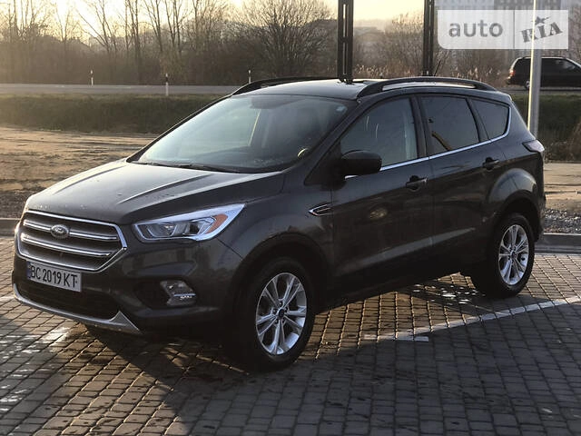 Ford Escape, 2018 г.в.