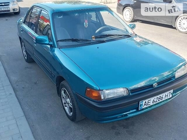 Mazda 323, 1995 г.в.