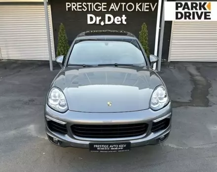 Porsche Cayenne, 2015 г.в.