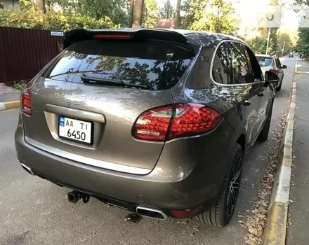 Porsche Cayenne, 2012 г.в.