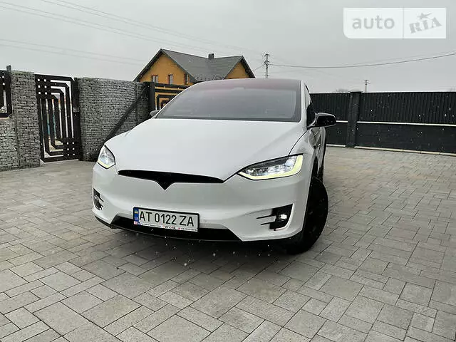 Tesla Model X, 2017 г.в.