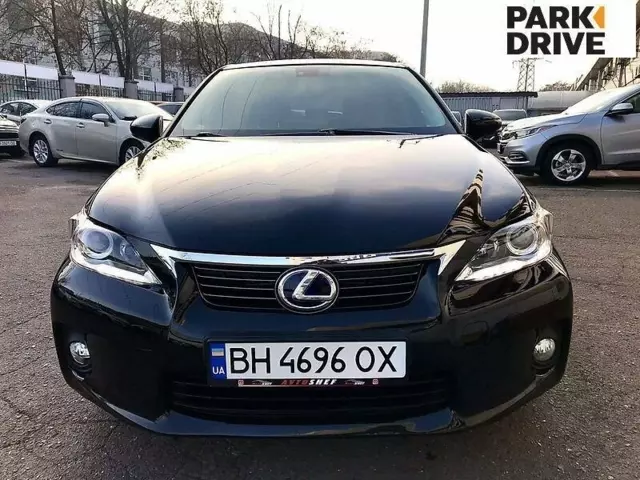 Lexus CT 200h, 2012 г.в.