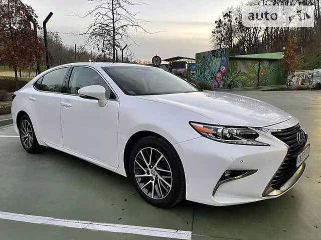 Lexus ES 250, 2016 г.в.