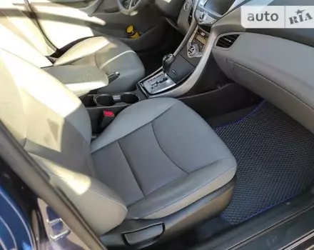 Hyundai Elantra, 2012 г.в.