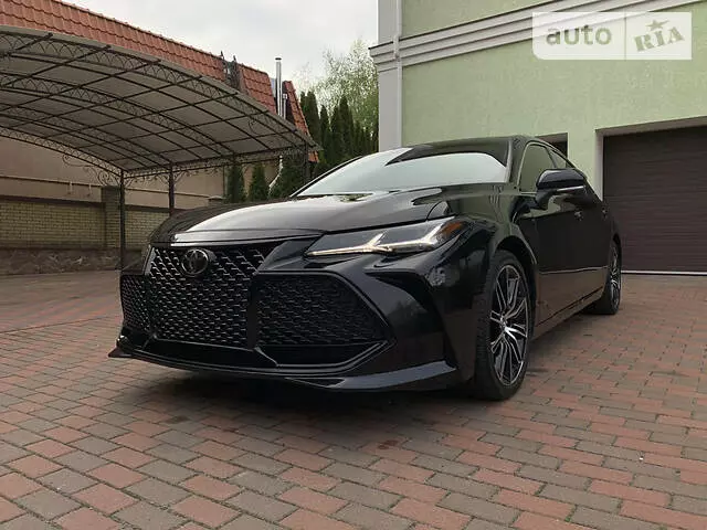 Toyota Avalon, 2019 г.в.
