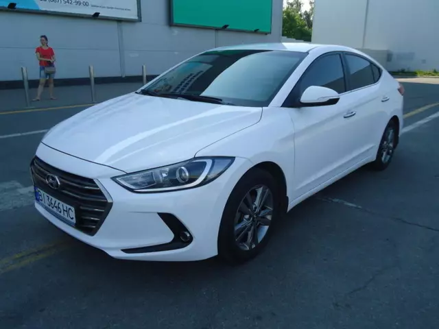 Hyundai Elantra, 2018 г.в.