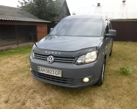 Volkswagen Caddy пасс., 2012 г.в.