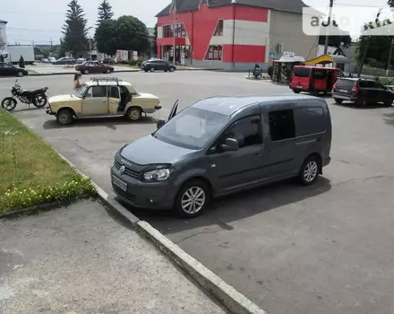 Volkswagen Caddy пасс., 2012 г.в.