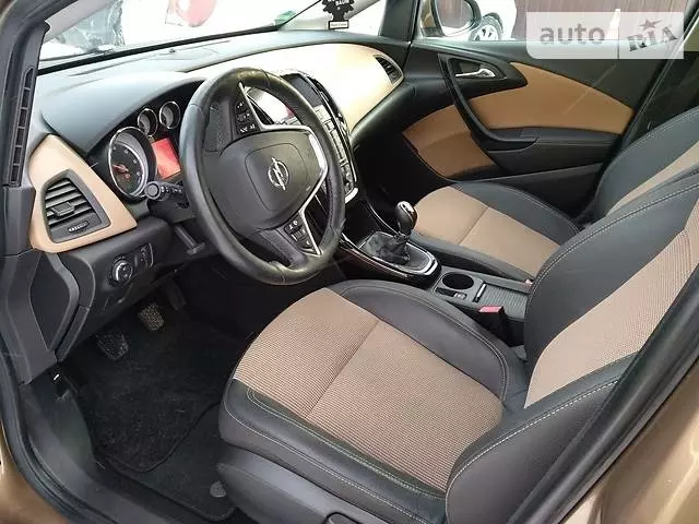 Opel Astra J, 2015 г.в.