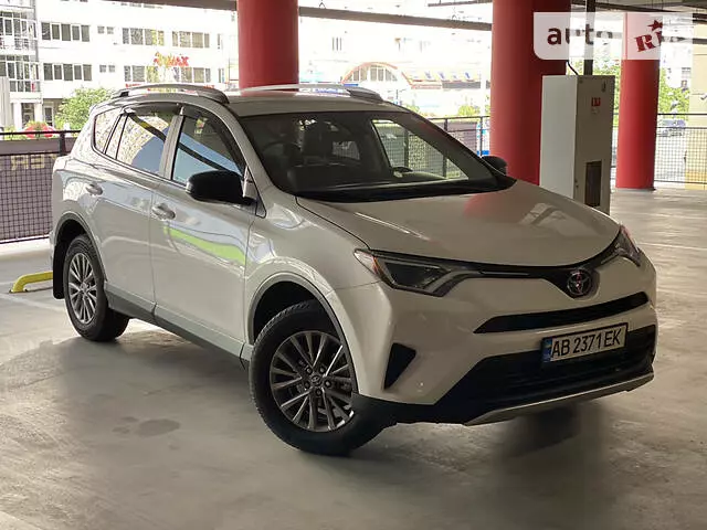 Toyota RAV4, 2018 г.в.