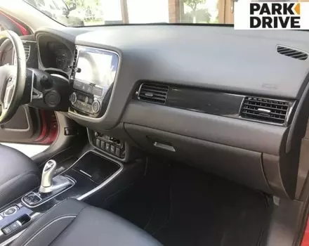 Mitsubishi Outlander, 2017 г.в.