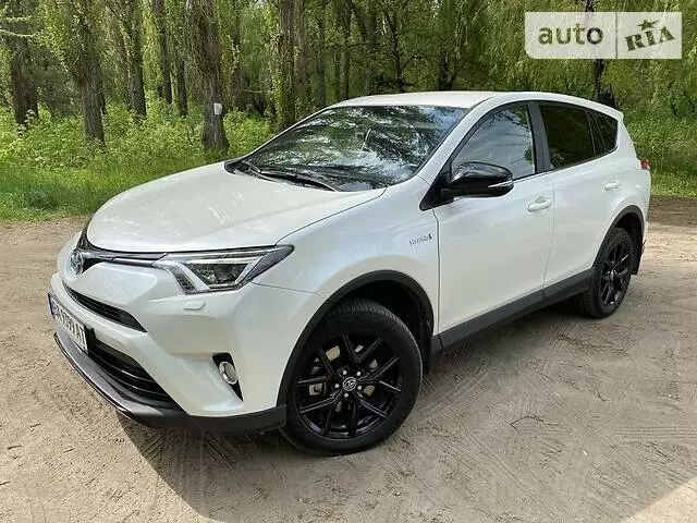 Toyota RAV4, 2018 г.в.