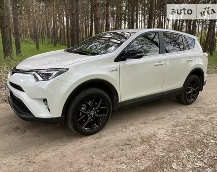 Toyota RAV4, 2018 г.в.