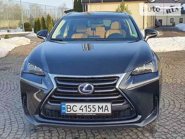 Lexus NX 300h, 2017 г.в.