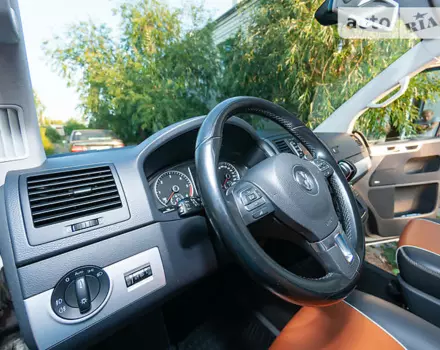 Volkswagen Multivan, 2011 г.в.