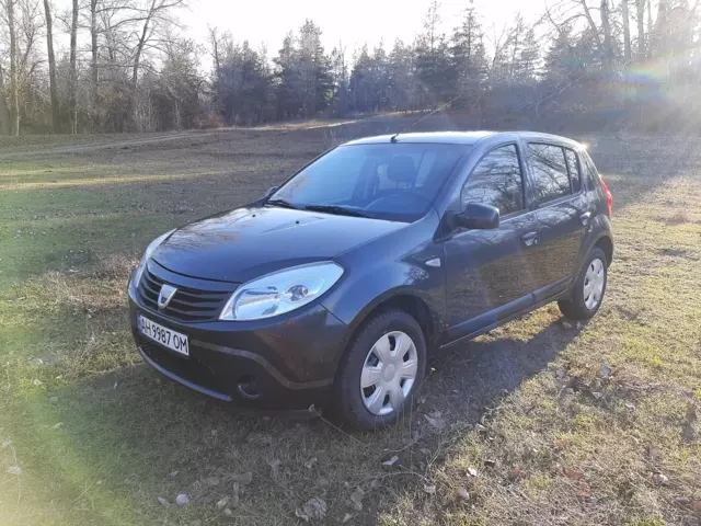 Dacia Sandero, 2010 г.в.
