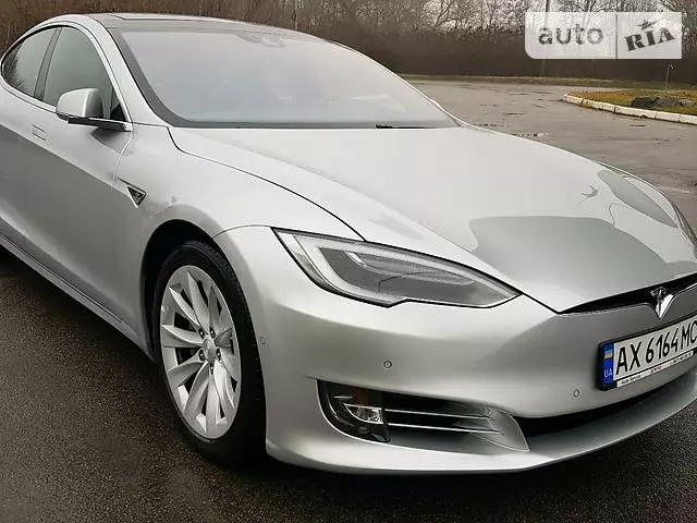 Tesla Model S, 2016 г.в.
